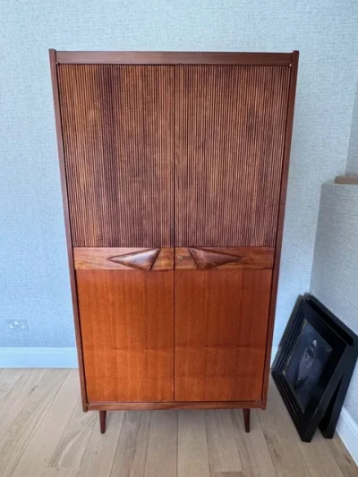 Splendid original italian cabinet