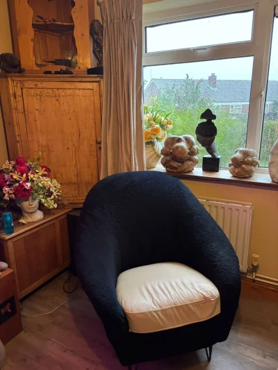 Vintage Italian designer settee and barrel chair — image 4