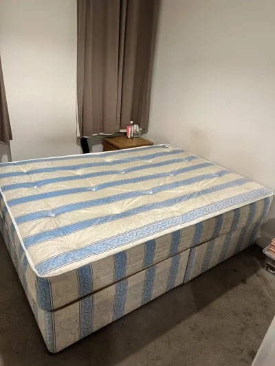 Comfortable Double Mattress with Elegant Blue and Cream Design — image 4