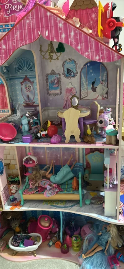 Bunk bed castle with slide — image 4