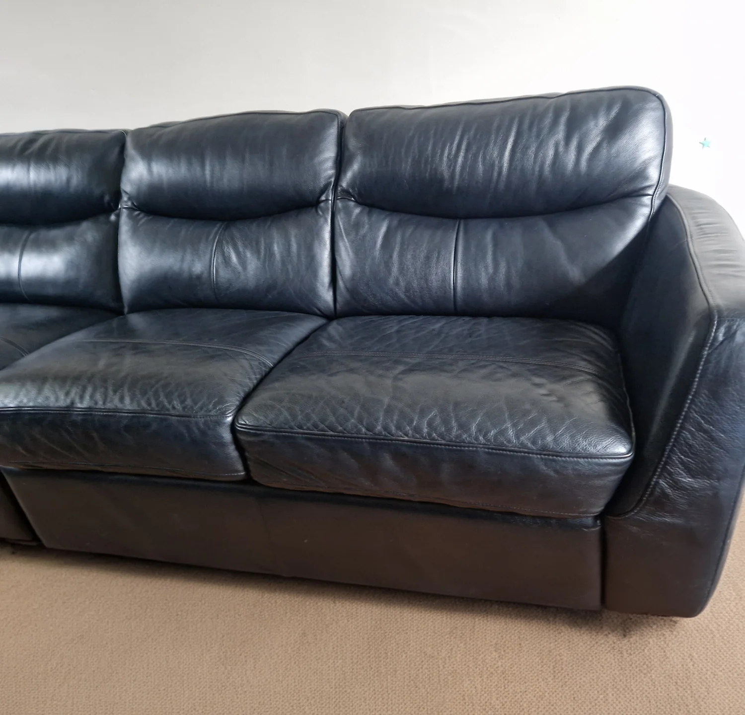 Large 9‑Seater Black Leather Corner Sofa – Excellent Condition