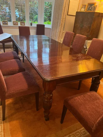 Victorian Dining Room Table with 3 extension leaves — image 3