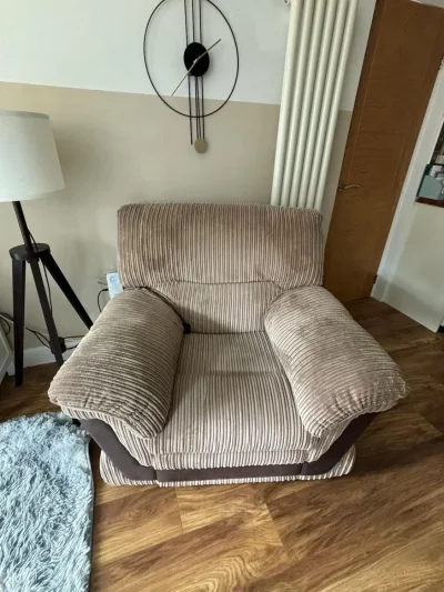 Dfs Zana power recliner chair