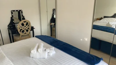 Stylish Modern Super King Size Bedroom Set with Elegant Headboard and Accessories. Includes Mattress, topper, headboard and Divan. Hypnos Brand — image 2