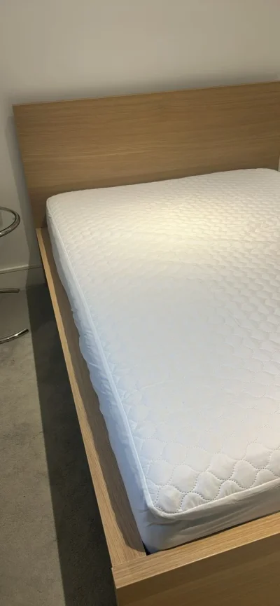 Stylish Modern Bed with Storage Drawers - Perfect for Any Bedroom — image 3