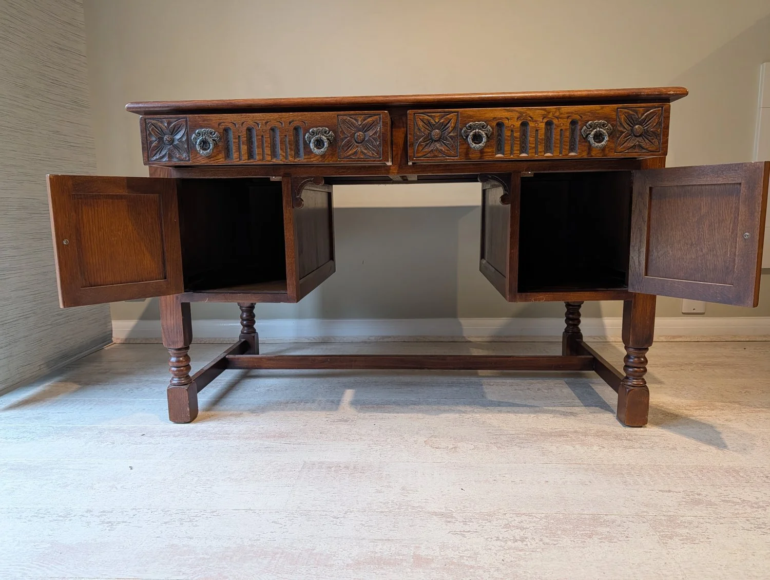 Vintage Carved Oak Desk with Leather Inlay and Decorative Hardware