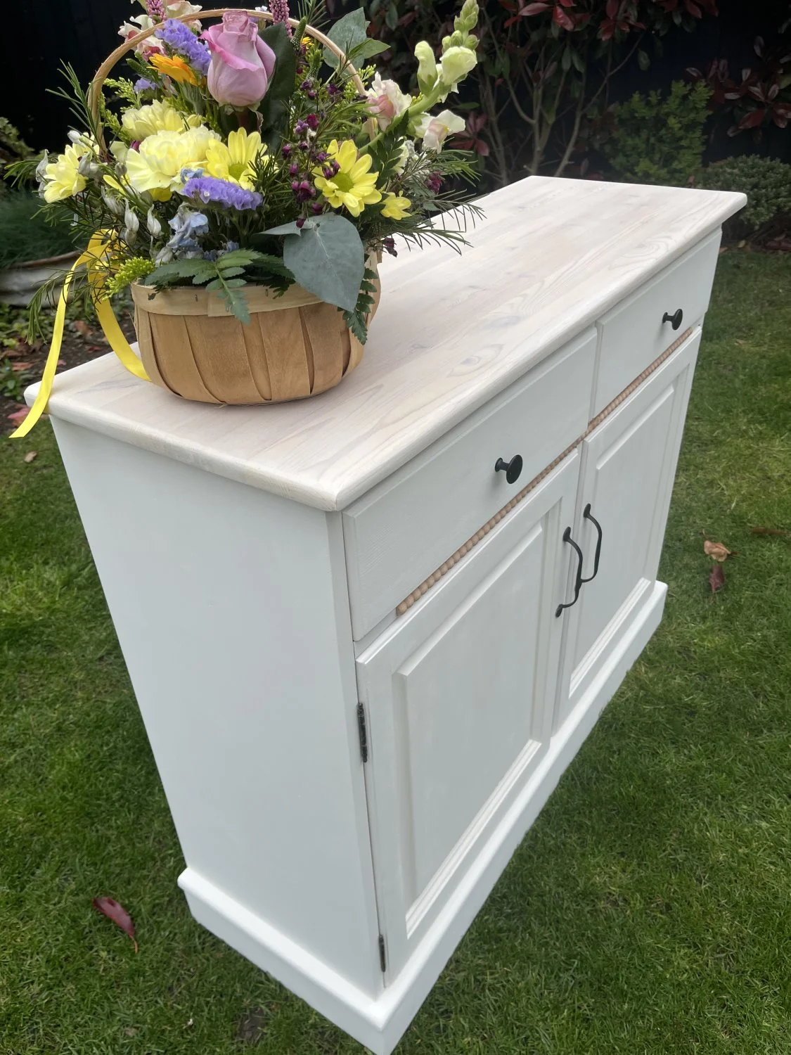 Charming Modern White Sideboard with Natural Wood Top