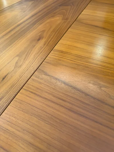 Curva Round Walnut Extending Dining Table & 4 Calligaris New York Dining Chairs.  Chairs could be sold separately — image 2