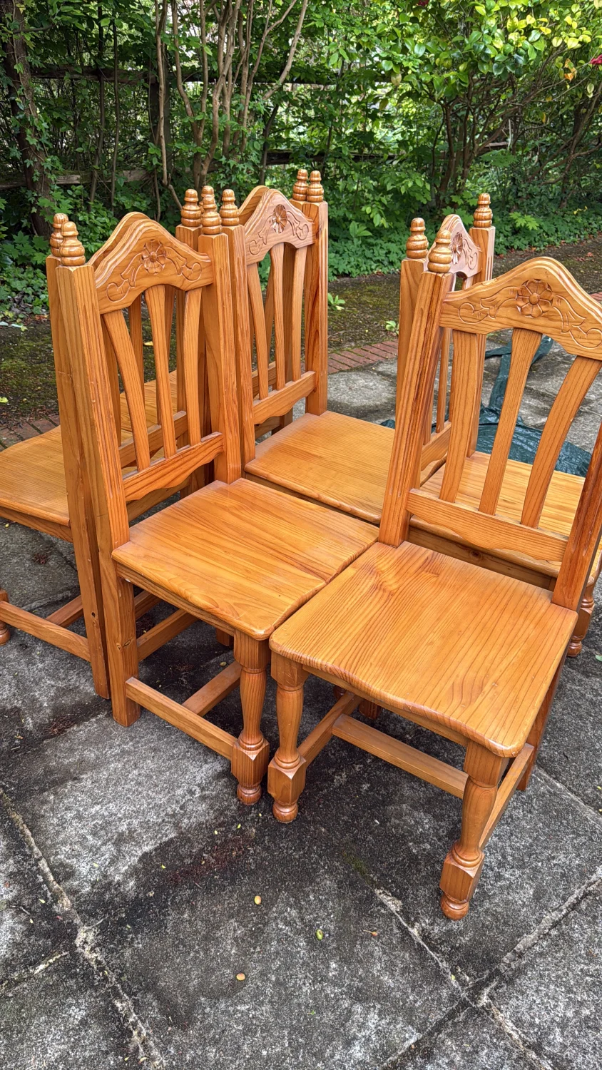 Set of 6 vintage wooden dining chairs with decorative