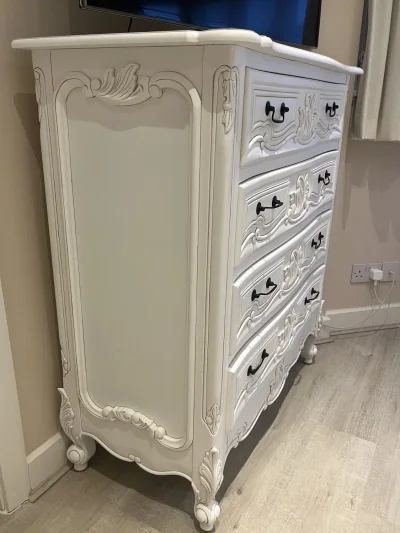 French antique style Rococo chest of drawers in white — image 3