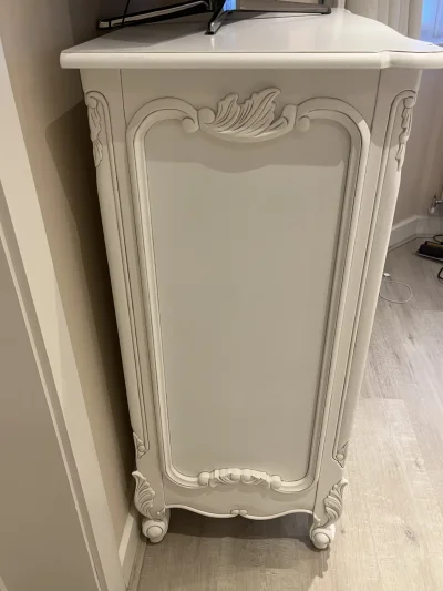 French antique style Rococo chest of drawers in white — image 4