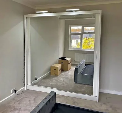 white 203cm sliding door wardrobe — image 2