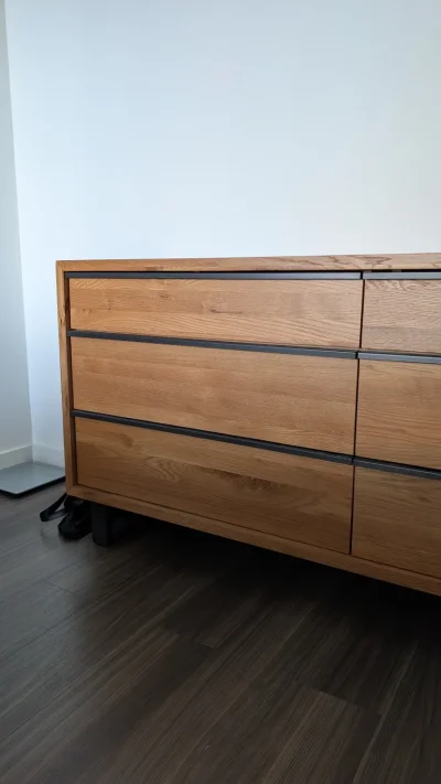 Oak Furnitureland Maine Natural Solid Oak & Metal 6 Drawer Chest on Furnish Well