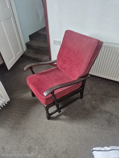 Cottage sofa,chair and rocking chair — image 3