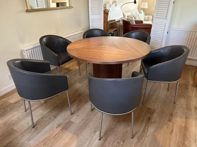 Skovby Round walnut-tone extendable pedestal dining table with radial veneer top — image 2