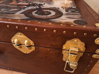 Restored Storage Trunk – Hand-Decorated Decoupage Motorcycle Design — image 2