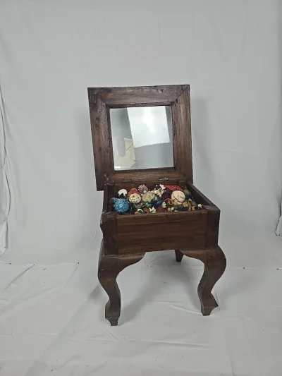 Vintage-Style Wooden Bijouterie / Curio Display Side Table – Hinged Glass Top — image 2
