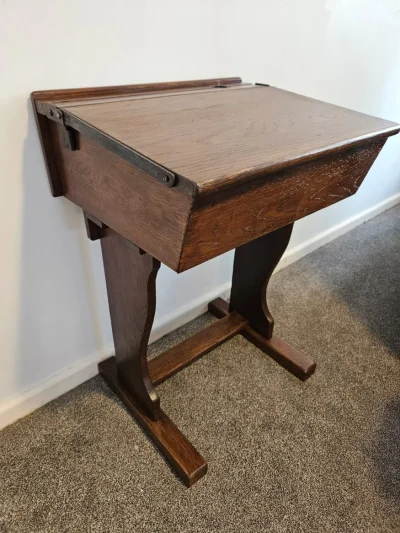 Vintage school desk — image 3