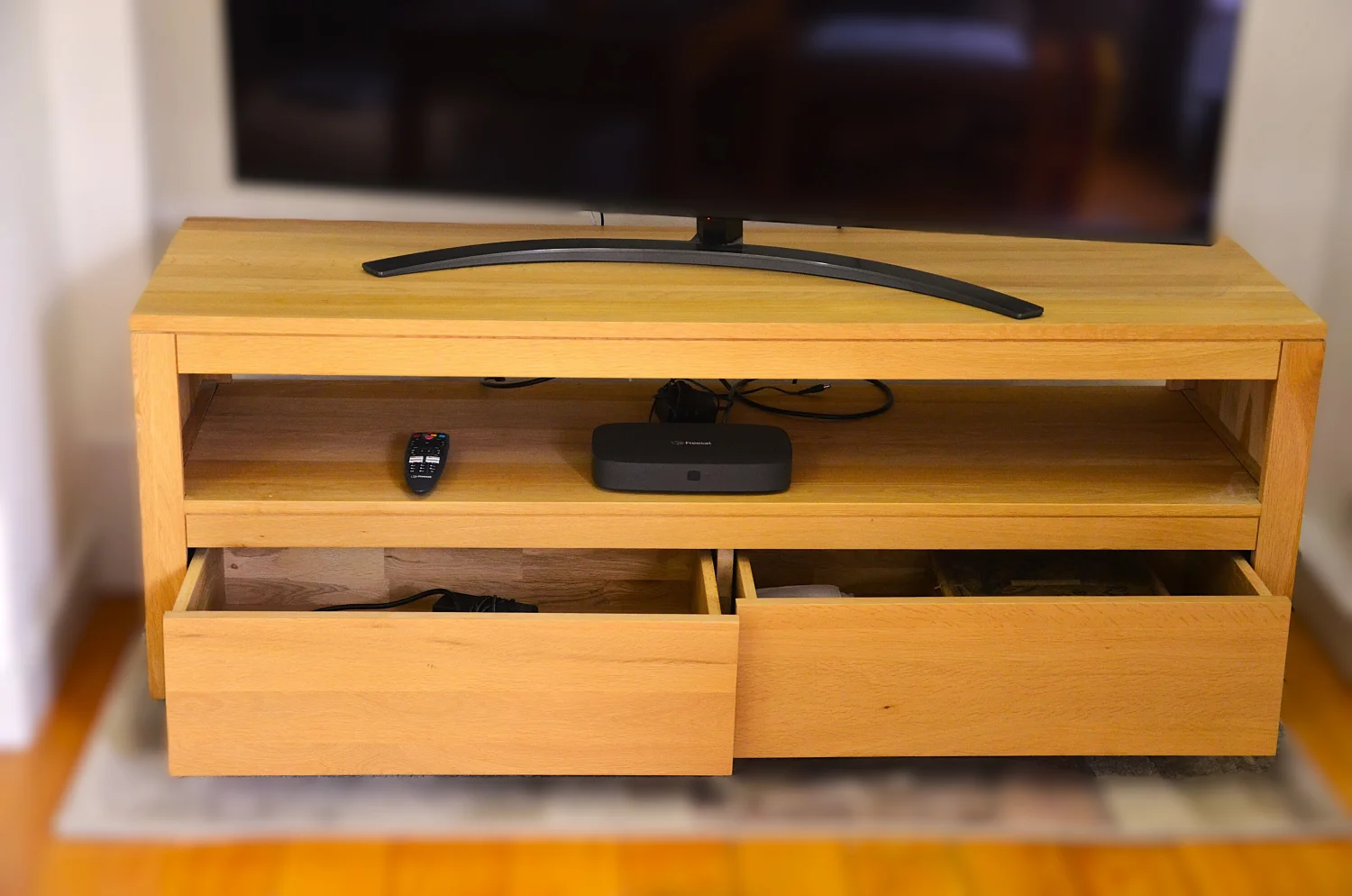 Tikamoon Anoa solid teak TV furniture