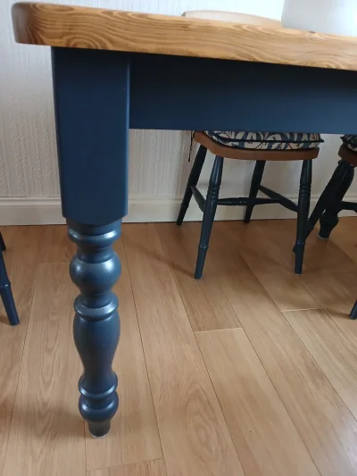 Vintage-style painted dining table and four spindle-back chairs — image 5
