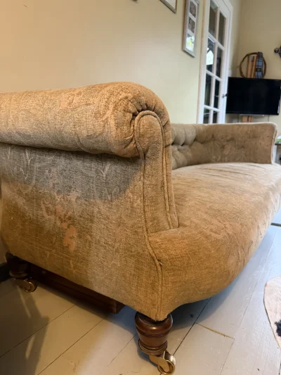 Vintage button back Sofa - 3 Seater — image 7