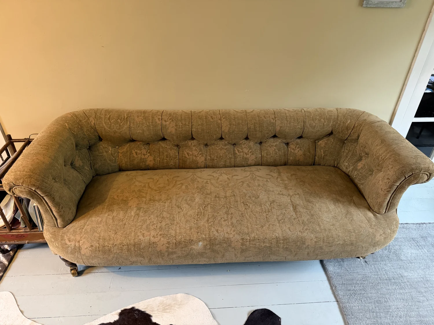 Vintage button back Sofa - 3 Seater